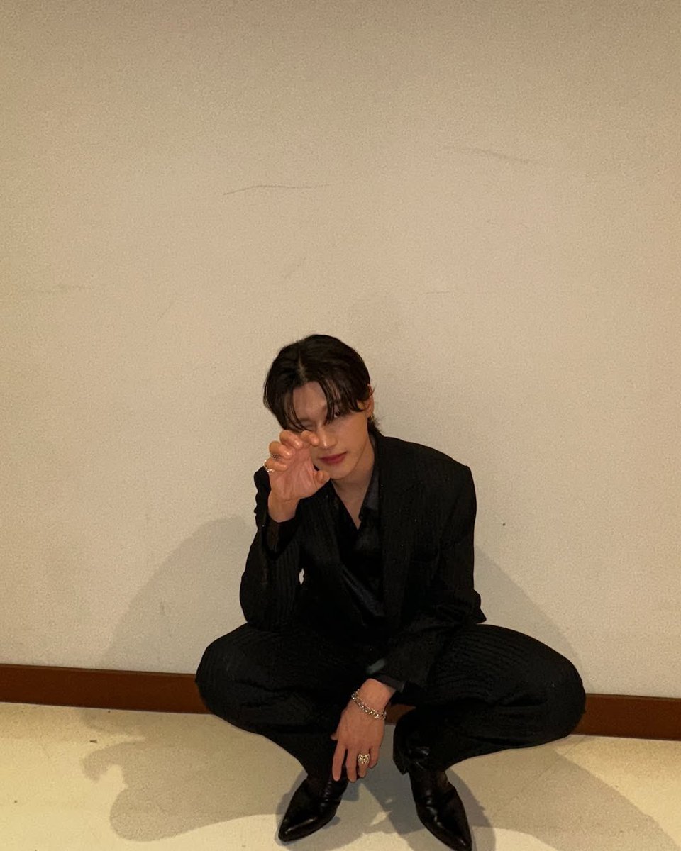 GlobalWooyoung's tweet photo. [📸 | 241225] INSTAGRAM UPDATE
(@/wooyounggg__) IG POST: 

🔗: https://t.co/B70lpZ4EX8

#WOOYOUNG #우영 #ATEEZ #에이티즈 https://t.co/gMQ942uzL9