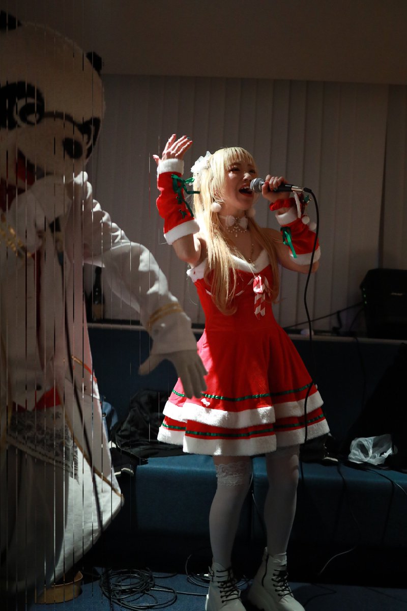 sutapara_yuki's tweet photo. #XmasKANPAILIVE
#NYDS #ゆきゆきゆうき #ゆうき(YU-KI) #ゆーちゃん
#ツヤンツヤン #パンダ
#ダンサー #パフォーマー #アイドル
#BARBLUE https://t.co/dwXQlOKA4e