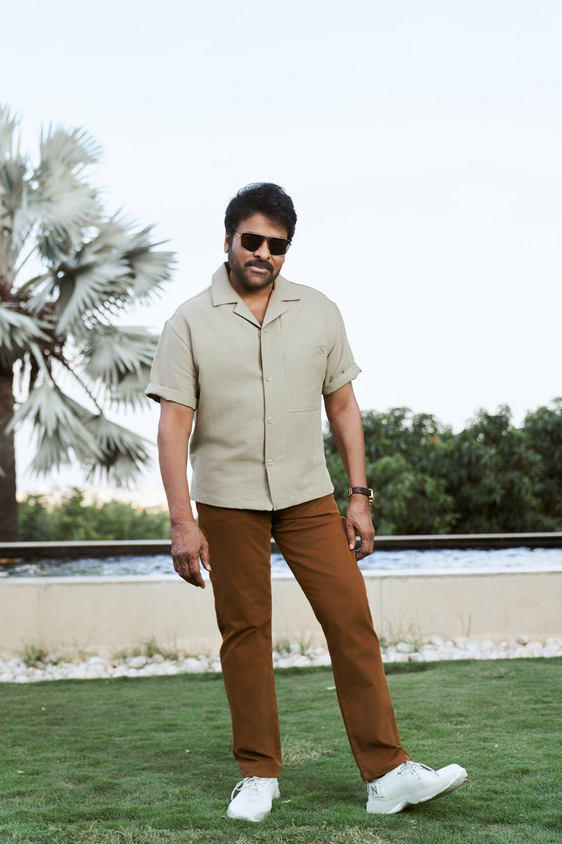 ChiruFanClub's tweet photo. Bossuu @KChiruTweets 😍❤️

Lastest clicks 

#MegastarChiranjeevi https://t.co/eD0pn8hWkG