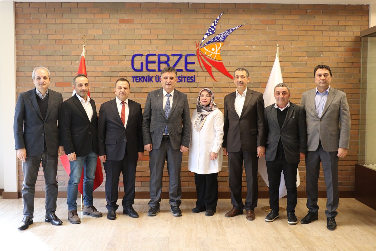 Türk Mühendisler Birliği Derneği İstanbul Şubesi Başkanı Recai Alp ve yönetimi, Rektörümüz Prof. Dr. Hacı Ali Mantar'a  ziyaret gerçekleştirdiler.  Ziyarette  yapılabilecek iş birliği konuları hakkında görüş alışverişinde bulunuldu.✨<a href="/TMB_istanbul/">TMBD İstanbul</a>