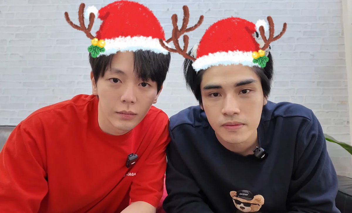 mysoovv's tweet photo. Merry Christmas！🎄🧑‍🎄
@uppoompat @poompps1 

 #UpPoomพักNY2025 https://t.co/slZTWAUA1X