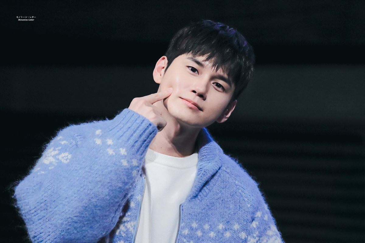 Monoletter_OSW's tweet photo. 241225 니코 무대인사 #옹성우 💌

✒️
https://t.co/9lyrcxNbz2
https://t.co/dg4IK3pLVq https://t.co/xUdzR9VMKy