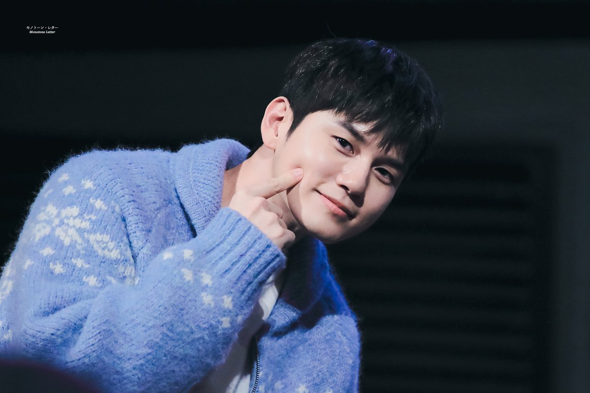 Monoletter_OSW's tweet photo. 241225 니코 무대인사 #옹성우 💌

✒️
https://t.co/9lyrcxNbz2
https://t.co/dg4IK3pLVq https://t.co/xUdzR9VMKy