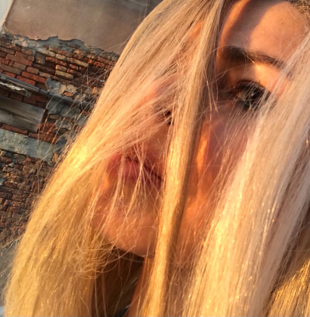 ElaudierLaudier's tweet image. #Venezia #backathome 😘