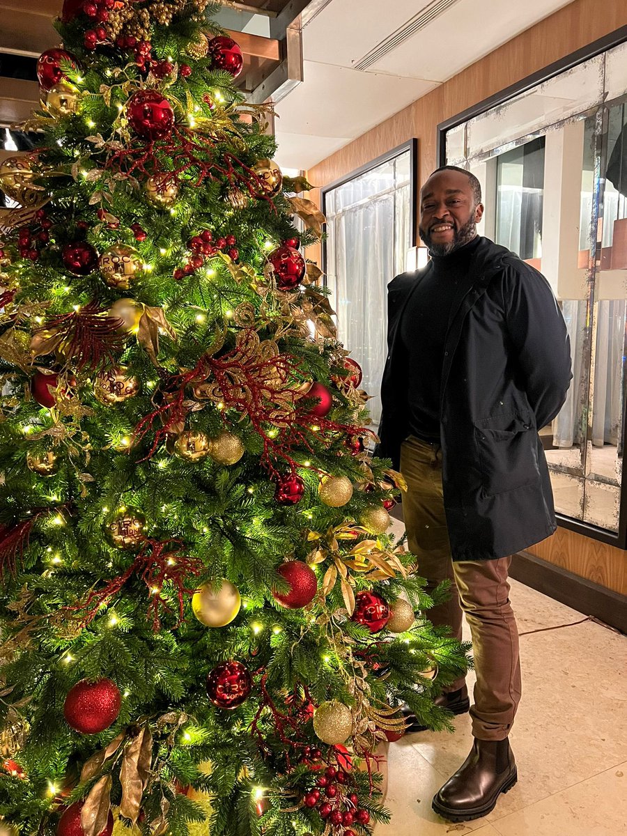 Merry Christmas everyone 
Time to unwind and enjoy your time with your friends and family. 🎄🙏🏾❤️💯🍾😁