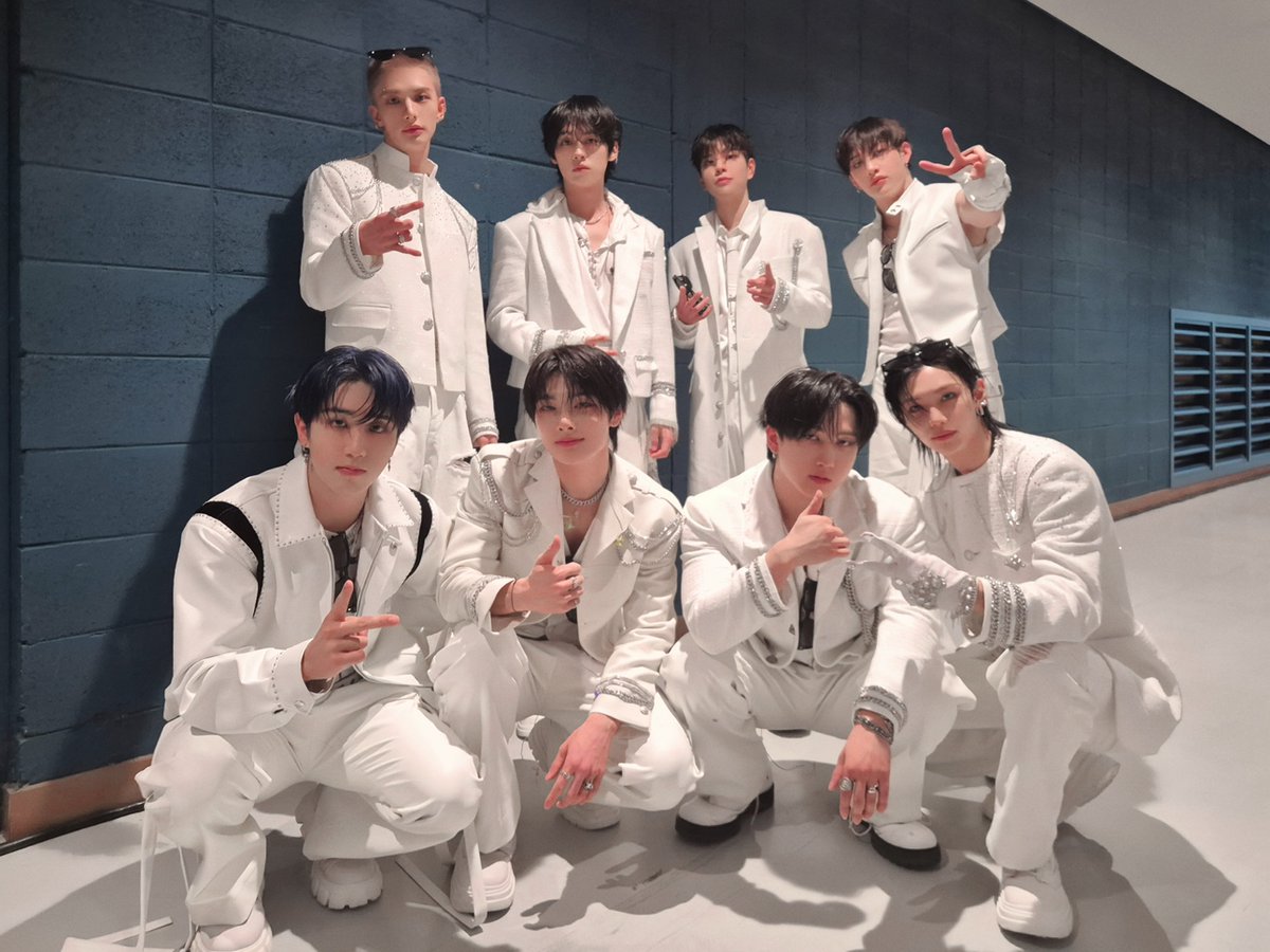 Stray Kids tweet media