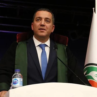 bpthaber's tweet photo. Türkiye Barolar Birliği Başkanı Erinç Sağkan, teğmenlerin avukatlığını üstlendi. https://t.co/wigrDqlT1E