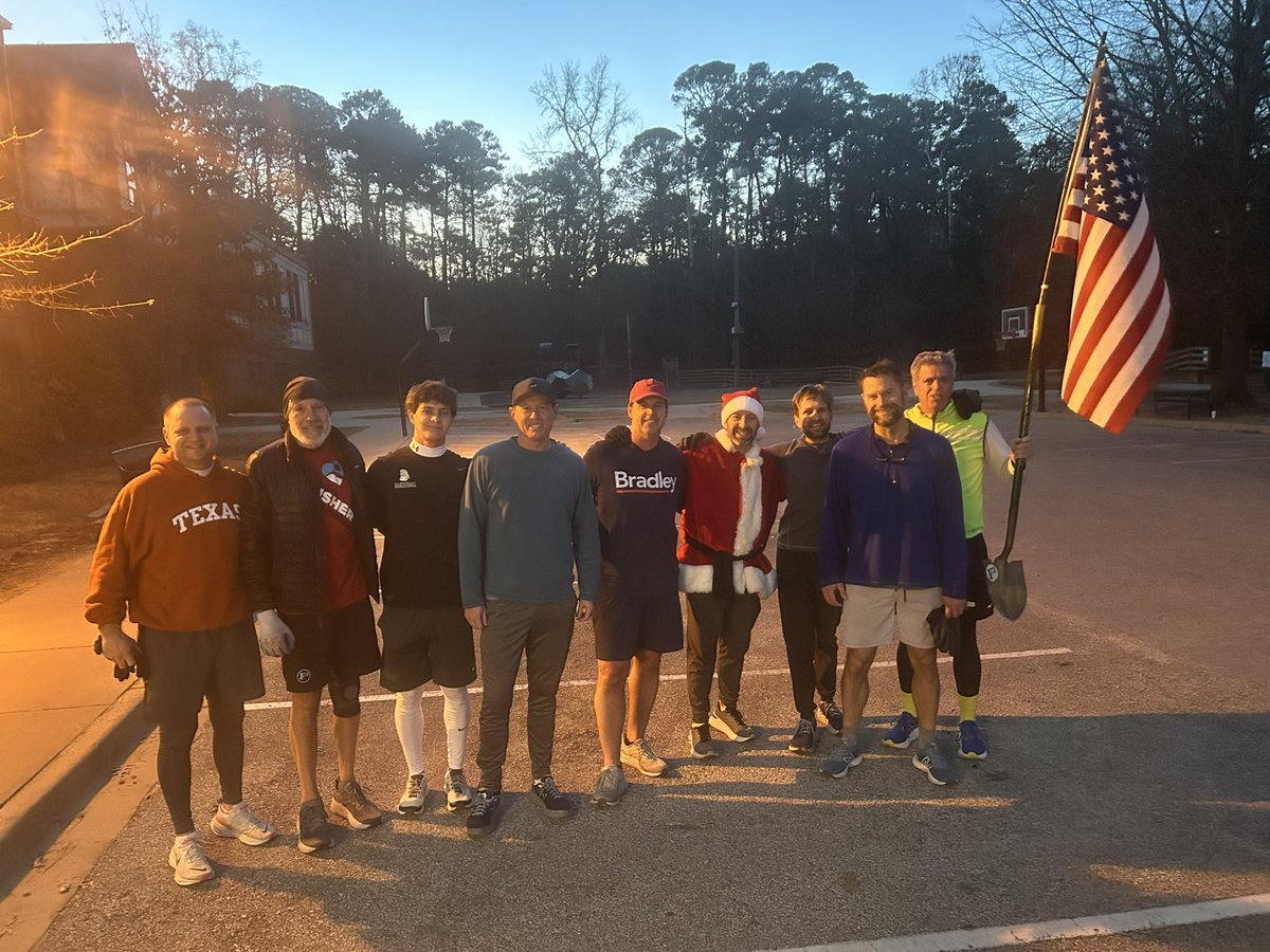 F3TheSpartan's tweet image. Merry Christmas 🎄