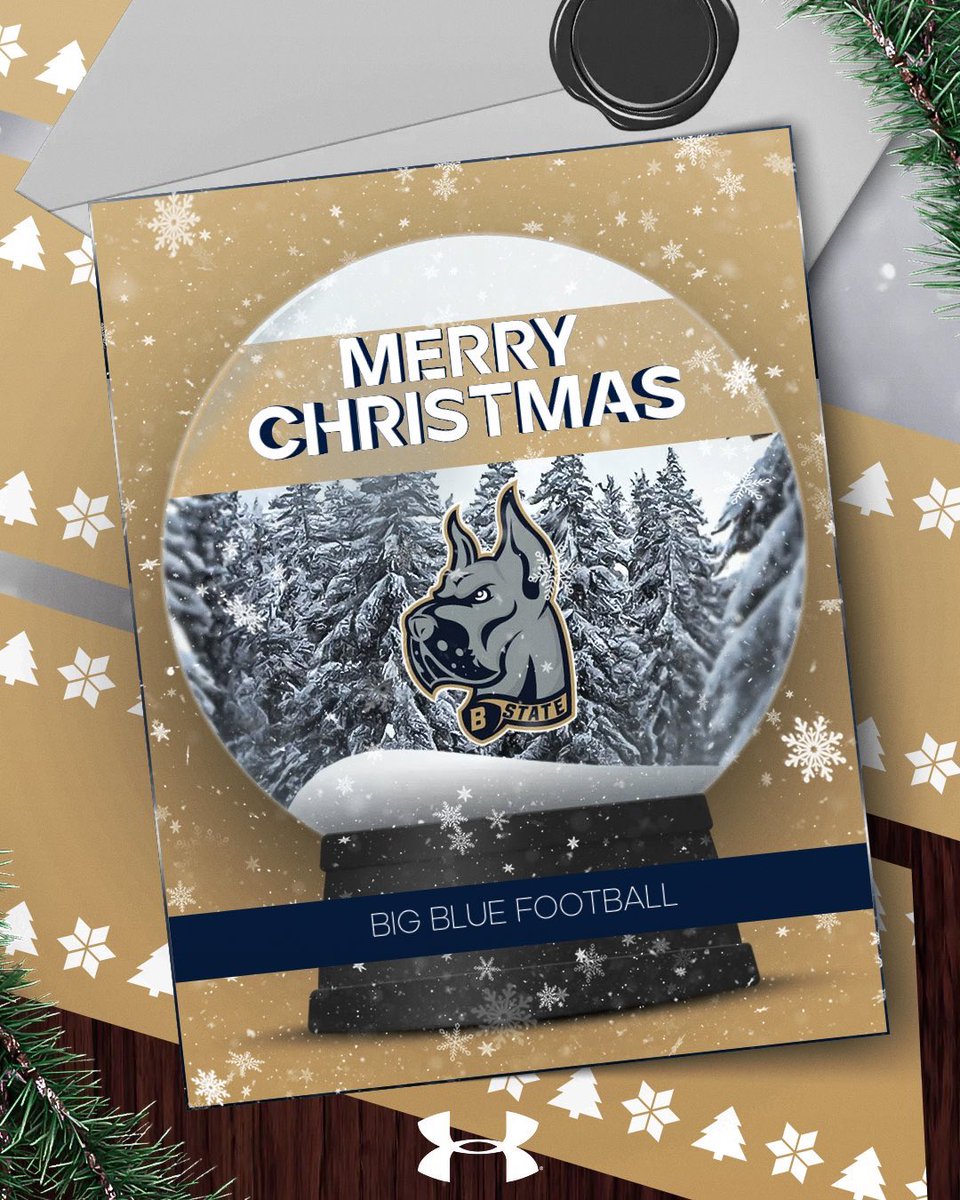 Merry Christmas from the mountains. This is a day for family. From ours to yours, we wish you a special Christmas 🐾🎄