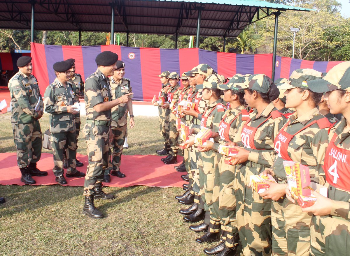 stcbsfnb's tweet image. Sh Daljit Singh Chawdhary,IPS Director General BSF visited STC BSF NB,inaugurated New Training area, interacted with Trainees, staff and took stock of Training activities and appreciated the overall standard of Training.