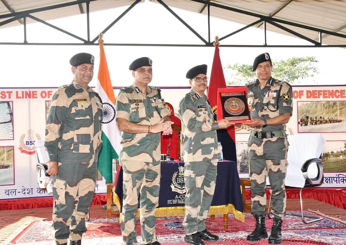 stcbsfnb's tweet image. Sh Daljit Singh Chawdhary,IPS Director General BSF visited STC BSF NB,inaugurated New Training area, interacted with Trainees, staff and took stock of Training activities and appreciated the overall standard of Training.