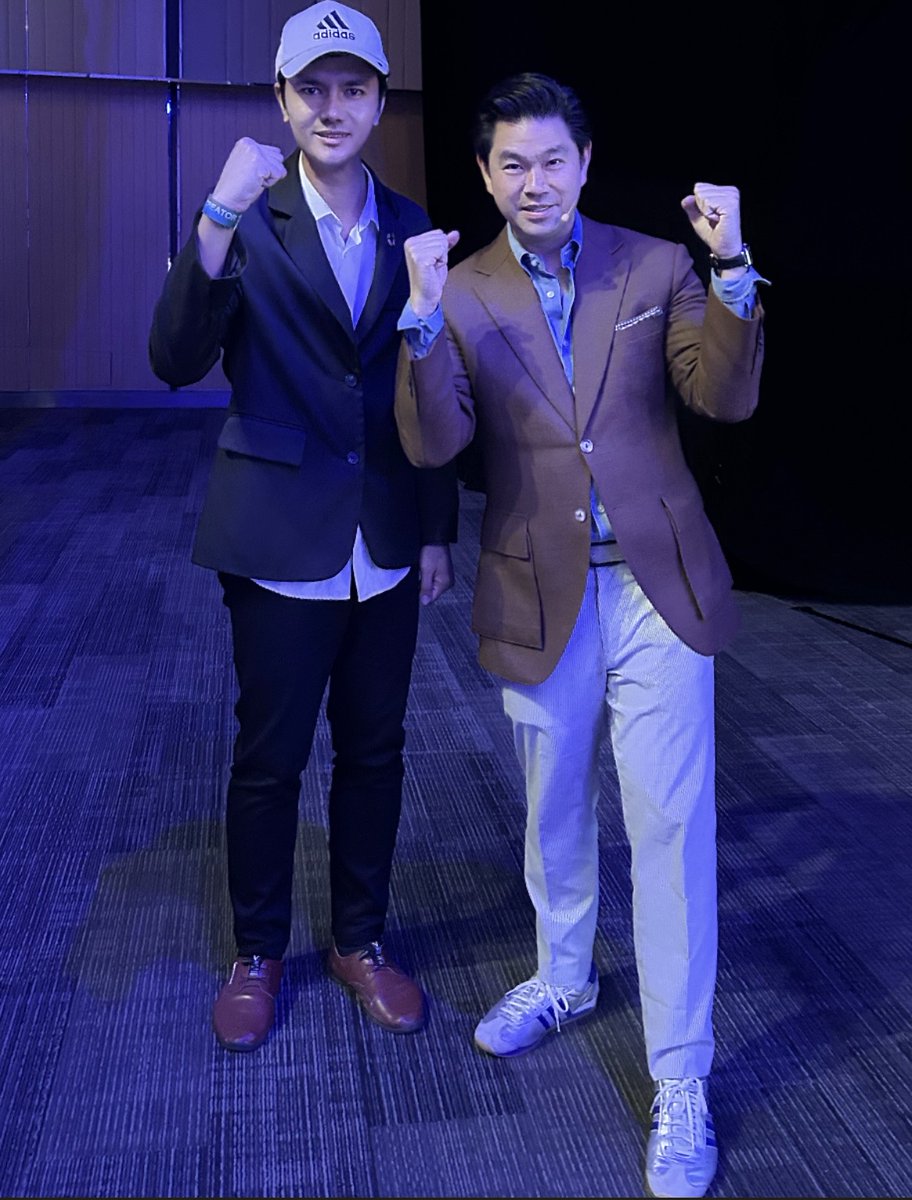 AISECRETINTER's tweet photo. เฮียวิทย์ สิทธิเวคิน
#เฮียวิทย์ #วิทย์สิทธิเวคิน #เฮียวิทย์สิทธิเวคิน #ดรวิทย์สิทธิเวคิน #thestandardwealth #thestandard #ประวัติศาสตร์ https://t.co/hCAErJyncT