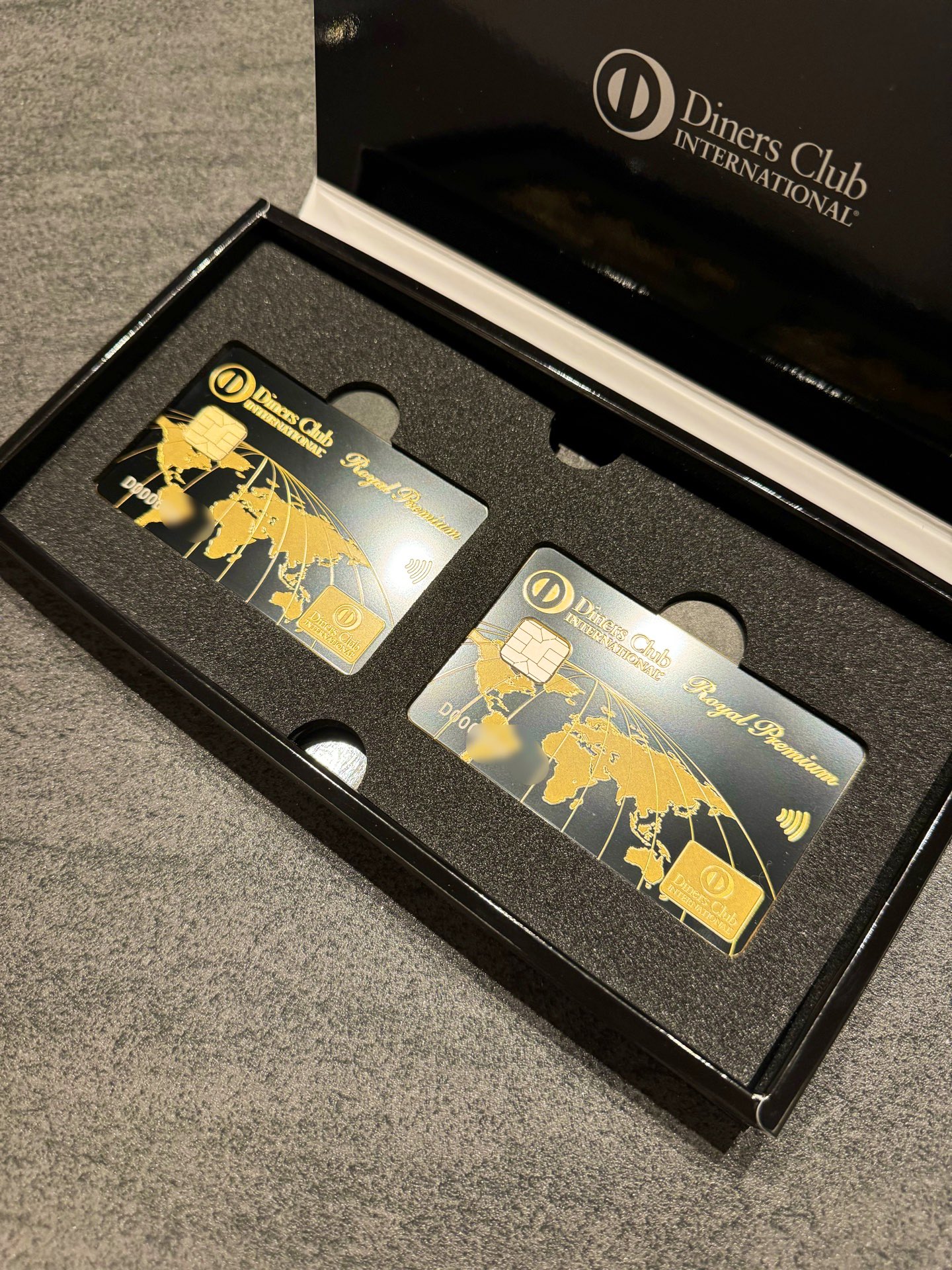 希少 限定品 Diners Club Premium ダイナースカード ダイナースクラブ プレミアムカード会員向けメタルカードに待望