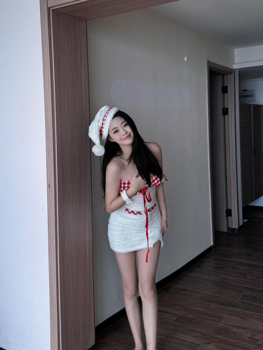 女警系列之空乘女警王y #yy #意淫 #母狗 #反差 #反差婊 #女警 #女警察 #警花 #羞辱 #空姐 #空乘