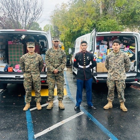 SPStorage's tweet image. This year, your generosity truly shined! We’re excited to announce a NEW RECORD for our Toys for Tots drive with a grand total of 5,211 toys collected! 🧸🎄

A heartfelt thank you to the Marines for collecting the donations and for their service to our community and country.
