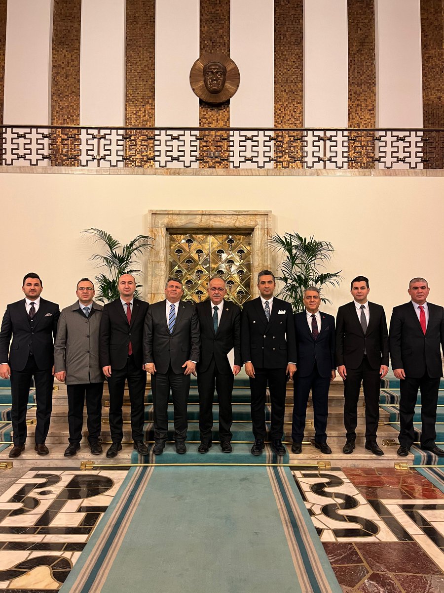 kamu_uzmanlari's tweet photo. Değerli Uzmanlarımız;  

Kamu Uzmanları Platformu olarak uzun süredir sürdürmekte olduğumuz istişarelerimize TBMM’de de devam etmekteyiz. Son olarak 657 sayılı Kanun ile 375 sayılı KHK’de Değişiklik Yapılmasını içeren teklifin TBMM’deki sürecini yakından takip ediyoruz. https://t.co/ulCrofiwcX