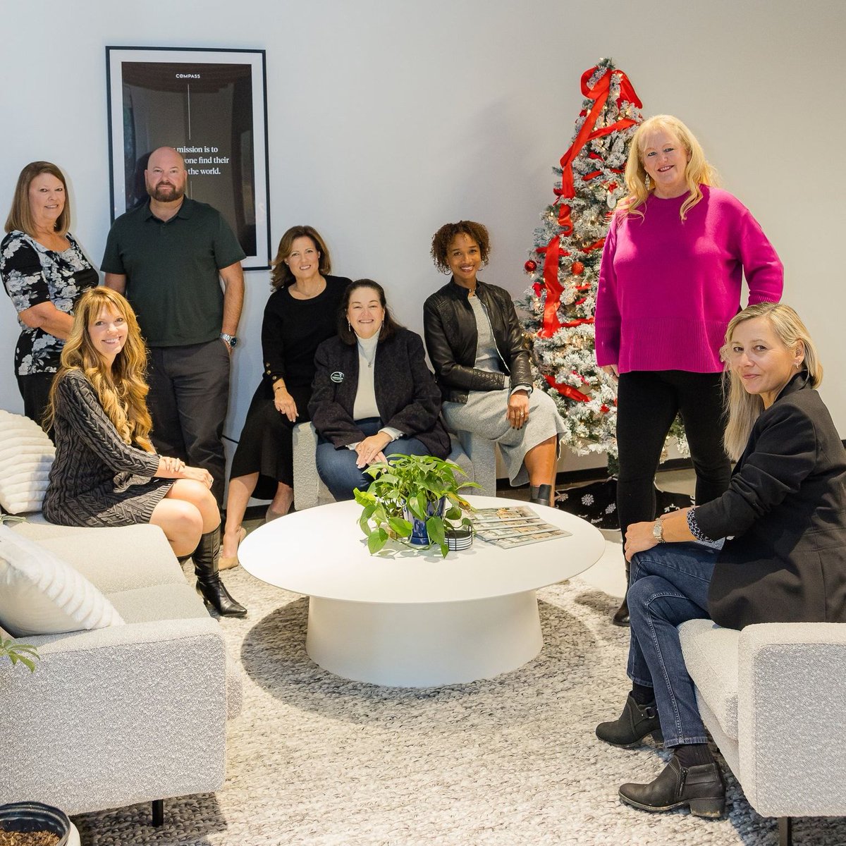 EnviteRealty's tweet photo. ⁠Wishing you and yours a very Merry Christmas and Happy Holidays from all of us at Envite❤️⁠
#enviterealty #compassgreaterraleigh #compass #trianglenc #ncrealestate #raleighnc #raleighrealestate #realtornc #ncrealtor #bestofnc #ourstate #envite https://t.co/CTZU35Ngqx