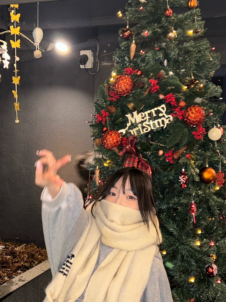 seoyoungeunpics's tweet photo. 🫧🦊 241225 https://t.co/3ebeR4B2b8