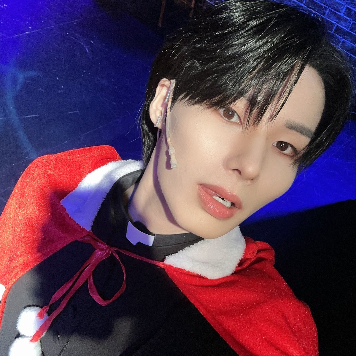 ELASTofficial's tweet photo. Merry Christmas❄🎄

#ELAST #엘라스트 #エラスト
#WONHYUK #원혁 #ウォンヒョク https://t.co/DkpJEBwkIt