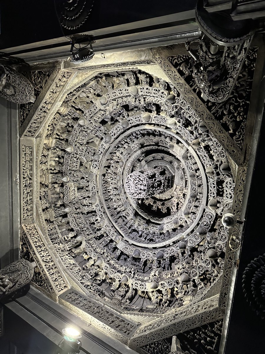 The spectacular ceiling of the Belur Chennakeshava temple