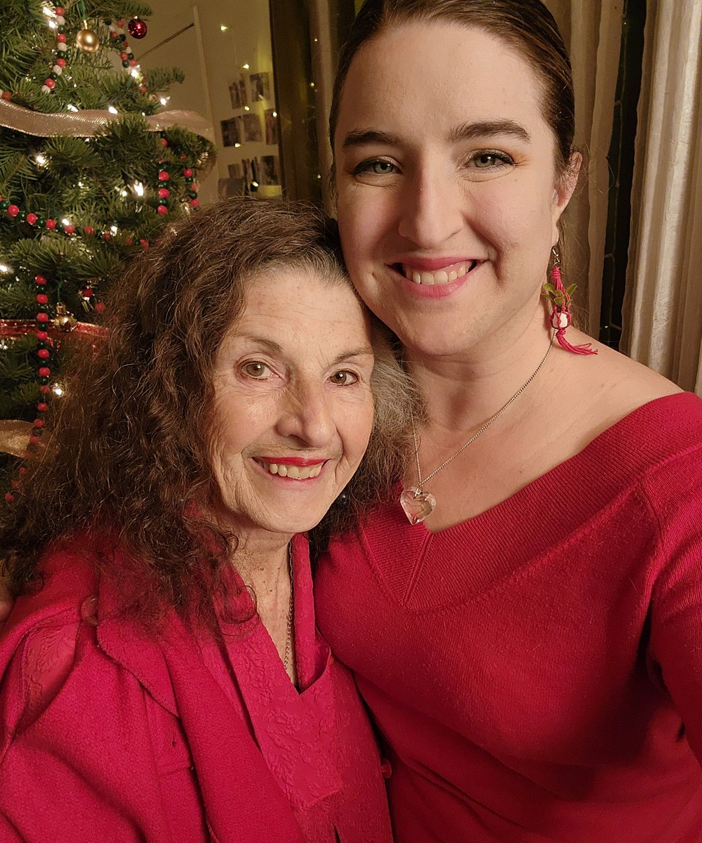 Laura Bassett tweet media