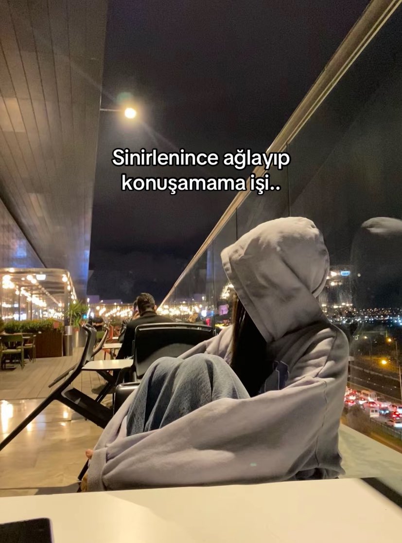 Alya (@alyareckles) on Twitter photo 