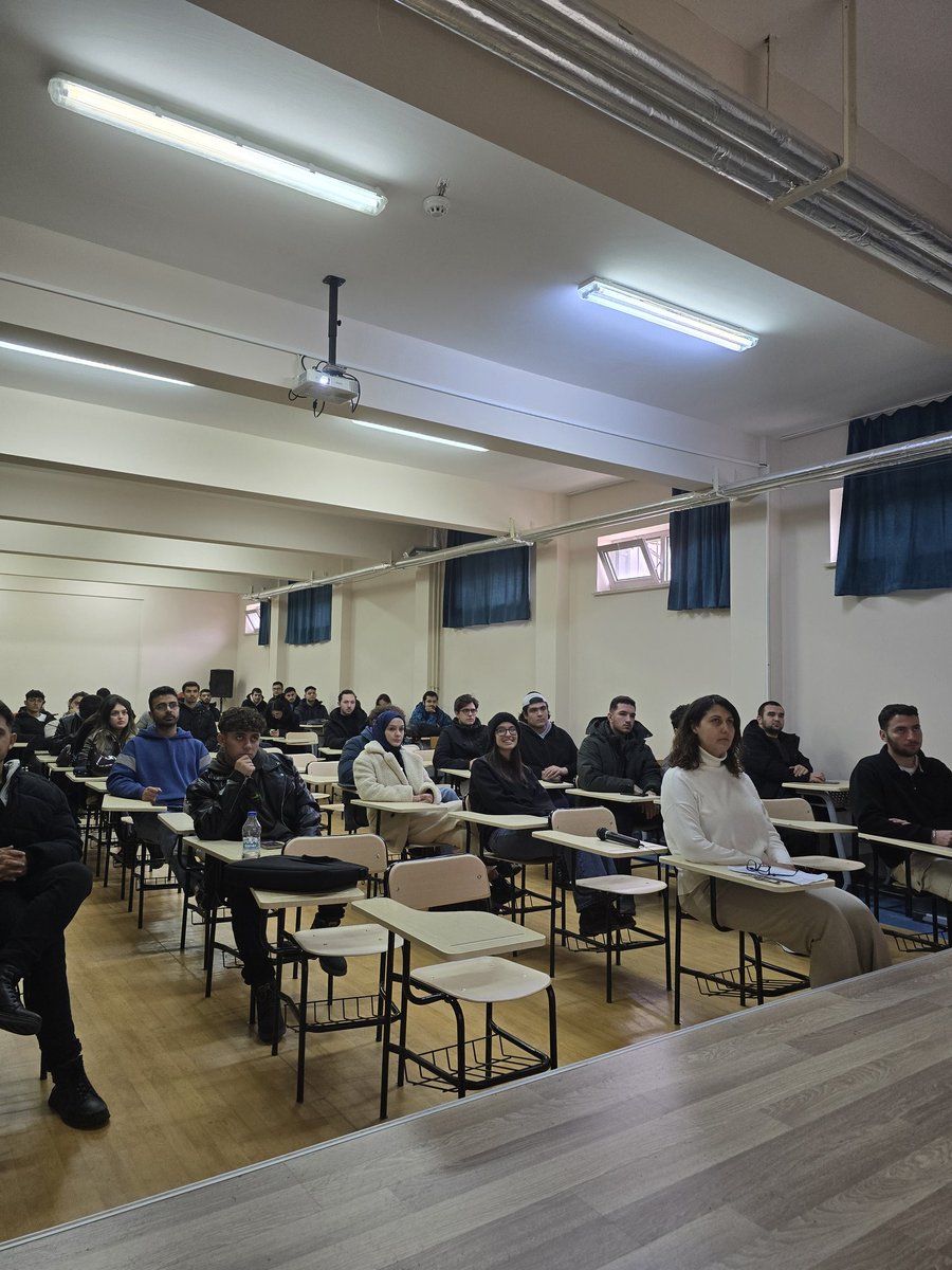 _NilgunSengoz's tweet photo. @makuedutr Gölhisar Uygulamalı Bilimler Yüksekokulu’nda, akademik danışmanlığını yürüttüğüm #PROGEM Topluluğu tarafından düzenlenen online seminerde, NVIDIA tabanlı yapay zeka çözümleri, görüntü işleme teknikleri ve video özetleme teknolojileri üzerine güncel ve değerli bilgiler paylaşıldı. @openzeka  şirketinin kurucusu Ferhat Kurt katkılarıyla gerçekleşen bu etkinlikte, sektörün nitelikli insan kaynağı ihtiyacı ve staj başvuru süreçlerine dair detaylı değerlendirmeler yapıldı. Etkinliğimize katılarak ilgi gösteren tüm öğrencilerimize teşekkür ederim. 
-------------------------------------------
An online seminar was organized by the PROGEM Community, for which I serve as an academic advisor, at Gölhisar School of Applied Sciences. The seminar featured insightful discussions on NVIDIA-based artificial intelligence solutions, image processing techniques, and video summarization technologies. The event, enriched by the participation of Ferhat Kurt, the founder of OpenZeka, also provided an in-depth evaluation of the industry's demand for skilled professionals and internship application processes. I sincerely thank all the students who participated in and contributed to this engaging event.

#NVIDIA #ArtificalIntelligence #DeepLearning #MachineLearning #MAKÜ #GUBYO