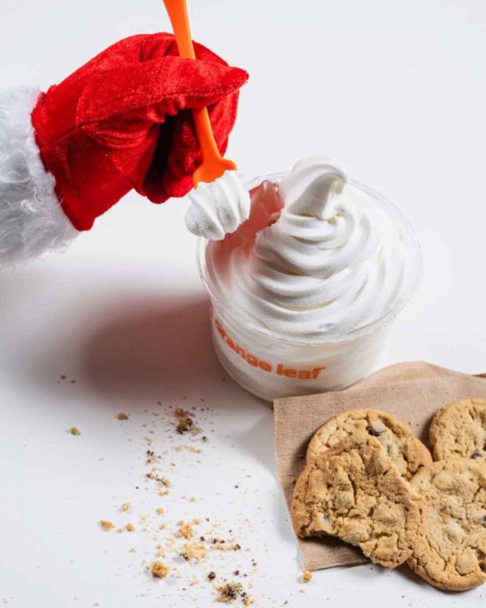 OLAnkeny's tweet photo. Santa’s favorite treat. https://t.co/xDffvy6hqQ