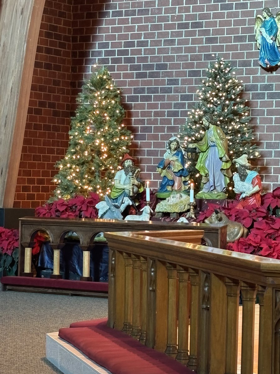 apus_newman's tweet photo. Merry Christmas!
May God bless you and your family abundantly this Christmas and throughout the coming years. https://t.co/s9aiZfjSax