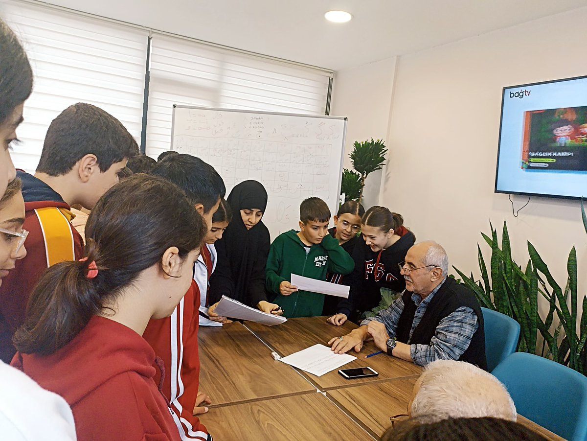 "Vefa, geçmişine ve değerlerine sahip çıkmaktır." Bu anlayışla, Prof. Dr. Fuat Sezgin Ortaokulu olarak ÇEDES projesi kapsamında öğrencilerimizle birlikte Bağcılar Vefahâne Yaşam merkezini ziyaret ettik.