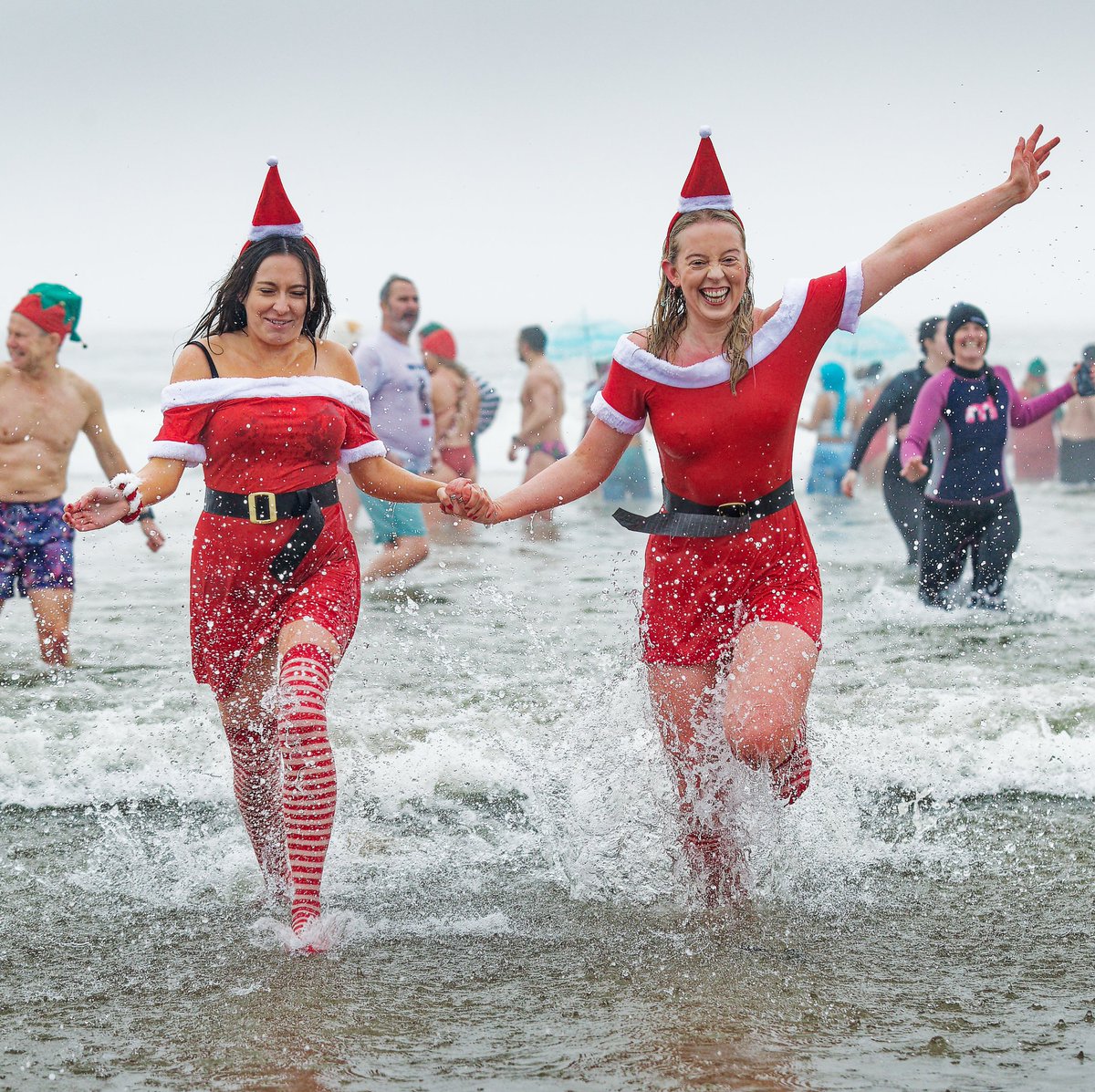 athenapics's tweet photo. Almost 1000 people in #fancydress, took part #Porthcawl Morning #ChristmasSwim Wales UK https://t.co/7VNuNkJq7q #porthcawlmorningchristmasswim #porthcawlswim #santaclaus #fatherchristmas #swimmers #swimming #sea #outfins #fun #peoplehavingfun #christmas2024 #xmas2024 https://t.co/xp5dXedq9p