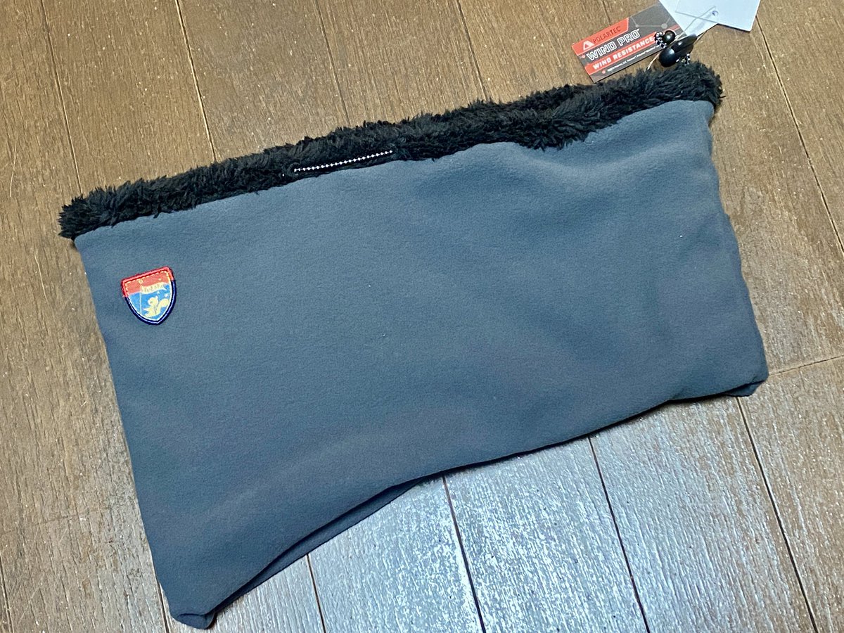 MonkeyMagic1696's tweet photo. ツララよりニューアイテムのフリースネックウォーマーが届いた🎅🏻- ̗̀📦 ̖́-✨
超快適素材のPOLARTEC(ポーラテック)を採用してると👍🏻
ジジイの知ってるネックウォーマーと違って、首だけじゃなくて顔までズッポシ防寒できるタイプが主流なんね😊♨️
#tulalajp
#フリースネックウォーマー
#POLARTEC
#PR https://t.co/5MPfDr6Q7G