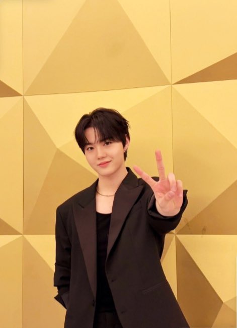 나도 정말 도영이가 전부인 한해였다.. 
25년도 트레저해야지🫰♥️