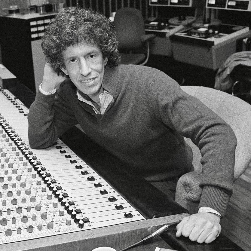 DanPasternack's tweet image. Very sad about the passing of producer Richard Perry. We had lunch years ago and he shared his memories of producing “I Am The Greatest,” bringing together @ringostarrmusic, John Lennon and George Harrison. Richard said George was a last minute addition to the session.