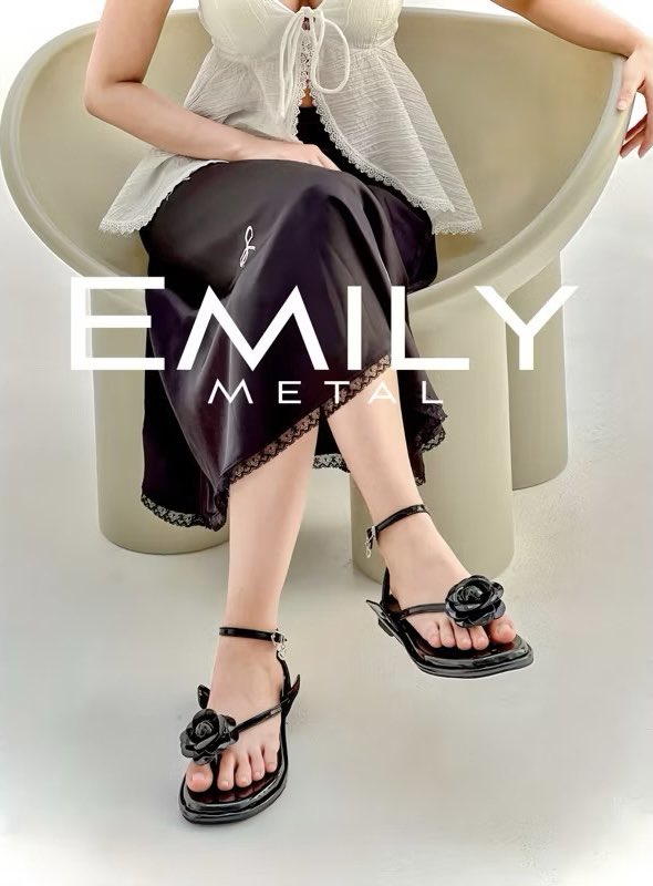 ￼รองเท้าแตะรัดข้อเท้า รุ่น EMILY น่ารักมากก 
~~ s.shopee.co.th/2Ayia7e09s

#รองเท้า #ช้อปปี้ถูกชัวร์ #ช้อปปี้ป้ายยา #ช้อปปี้ #Shopee #ShopeeTH