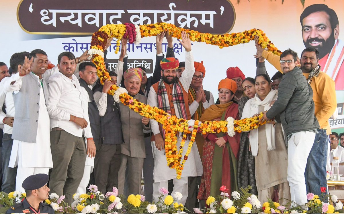 ArtiSinghRao's tweet photo. आज अनाज मण्डी, कोसली में धन्यवाद रैली कार्यक्रम में आदरणीय मुख्यमंत्री नायब सिंह सैनी जी और केंद्रीय मंत्री माननीय राव इंद्रजीत सिंह जी तथा कोसली विधायक श्री अनिल यादव जी के साथ मंच साझा किया l
मुख्यमंत्री नायब सैनी जी के कर कमलों से कोसली विधानसभा के गांव बोहतवास अहीर वासियों को प्राथमिक स्वास्थ्य केंद्र समेत विभिन्न परियोजनाओं का उद्घाटन किया।
@narendramodi @AmitShah @JPNadda @Rao_InderjitS @NayabSainiBJP @MohanLal_Badoli @BJP4Haryana @BJP4India