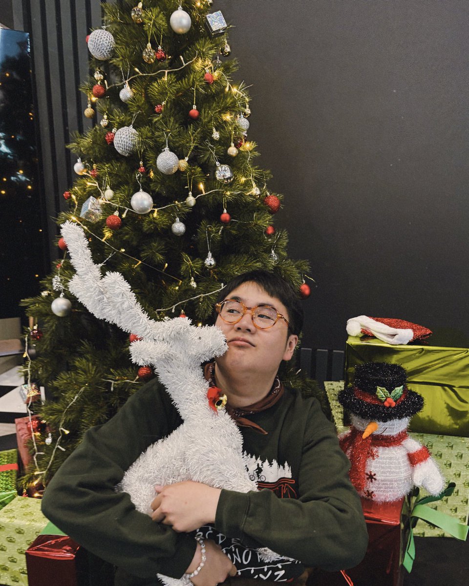 chiitarpp's tweet image. Have Yourself A Merry Christmas🎄