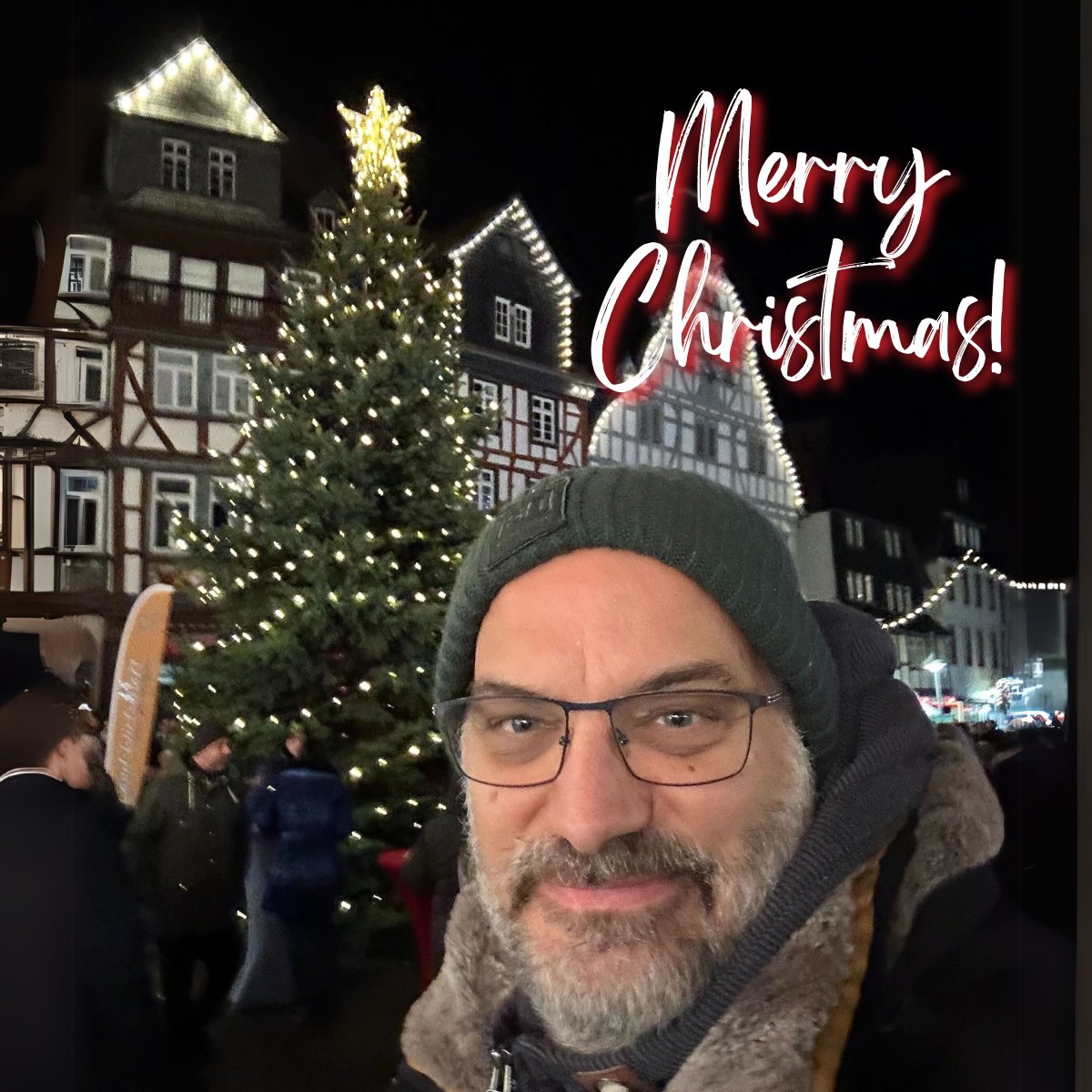 Effective_Stats's tweet photo. May your days be merry and bright! Cheers! 🎄🌟 https://t.co/66JPemtpeq