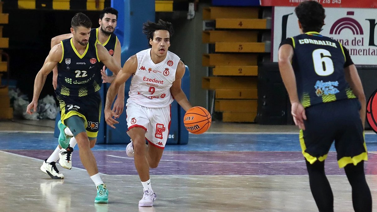 CompeticionesFEB (@competicionfeb) on Twitter photo 🔴 MVP #SegundaFEB: ¡Estos han sido los mejores de la 🇯5⃣!
1⃣ I. Montero - <a href="/CbSalou/">CB Salou</a>
2⃣ <a href="/pauisernmaza/">Pau Isern</a> - <a href="/CultuBaloncesto/">🏀 Cultural y Deportiva Leonesa Baloncesto</a>
3⃣ <a href="/FedericoCopes/">Federico Copes</a> - <a href="/cblhortagodella/">CB L'Horta Godella</a>
4⃣ <a href="/Ousmane62828135/">Ousmane ndour</a> - <a href="/CBT_Tarragona/">CB Tarragona</a>
5⃣ S. Ndiaye - <a href="/melillabcto/">Club Melilla Baloncesto</a>
🖐 Quinteto ideal ⬇
feb.es/2024/12/25/bal… 🔴 MVP #SegundaFEB: ¡Estos han sido los mejores de la 🇯5⃣!
1⃣ I. Montero - <a href="/CbSalou/">CB Salou</a>
2⃣ <a href="/pauisernmaza/">Pau Isern</a> - <a href="/CultuBaloncesto/">🏀 Cultural y Deportiva Leonesa Baloncesto</a>
3⃣ <a href="/FedericoCopes/">Federico Copes</a> - <a href="/cblhortagodella/">CB L'Horta Godella</a>
4⃣ <a href="/Ousmane62828135/">Ousmane ndour</a> - <a href="/CBT_Tarragona/">CB Tarragona</a>
5⃣ S. Ndiaye - <a href="/melillabcto/">Club Melilla Baloncesto</a>
🖐 Quinteto ideal ⬇
feb.es/2024/12/25/bal…