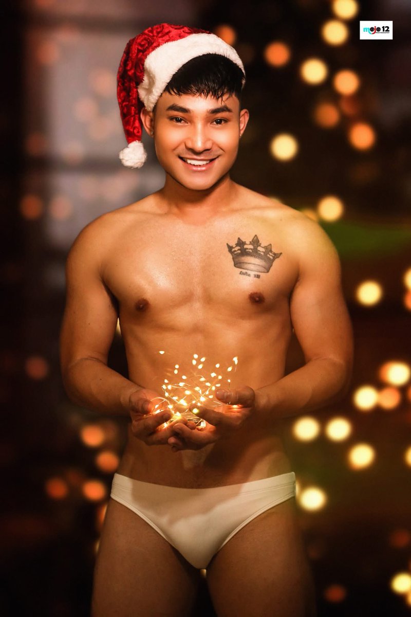 Mojo12Models's tweet image. Do you like What You See?!
It's #MOJO12PHOTOGRAPHY 📸

Mojovation means finding Magic in what we do.. ❤️ 😊

MOJO 12 MODEL: Alfred Natividad
Mister Asian International 2024
Swimwear by: Oliver Dela Cruz Laya

Copyright © 2024
📸 Mojo 12 Photography
All Rights Reserved