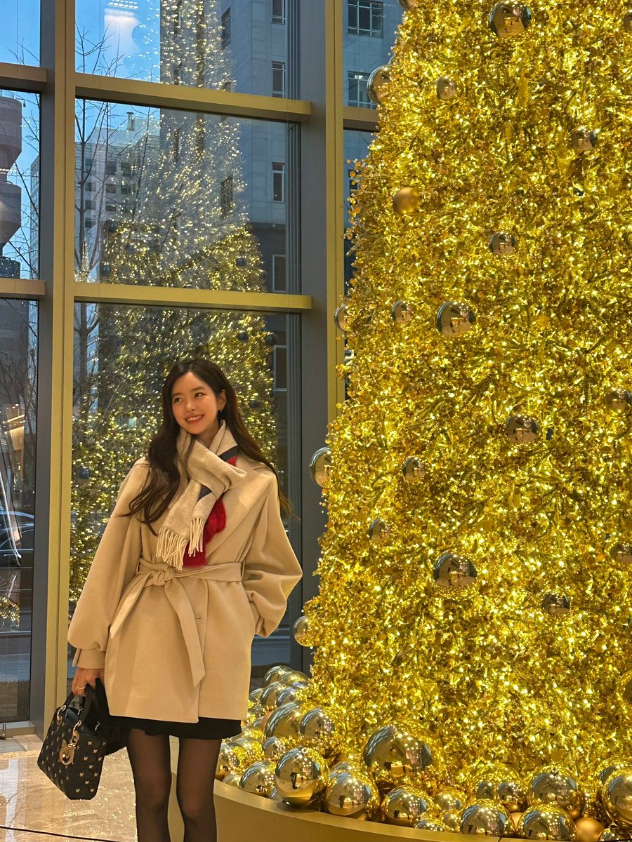 Jinseyeon's tweet photo. 지인짜 오랜만에

크리스마수🎄❤️ https://t.co/x9sFGSYP1O