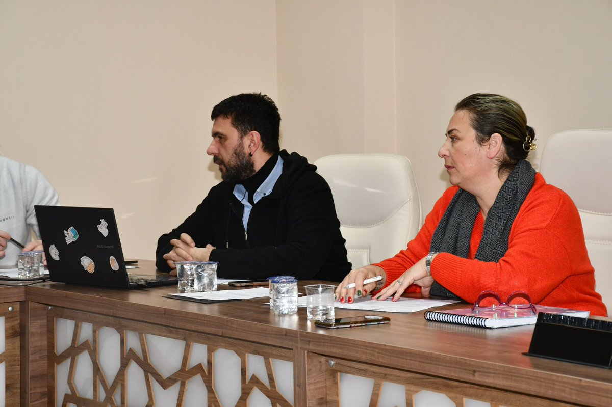 Belediye Başkanımız Kağan Mehmet Usta’nın talimatlarıyla Strateji Geliştirme Müdürlüğümüz tarafından Kalkınma Ajansı ile proje çalışmalarına başladığımız “İznik Çini Mükemmeliyet Merkezi’nin” ikinci arama toplantısı++