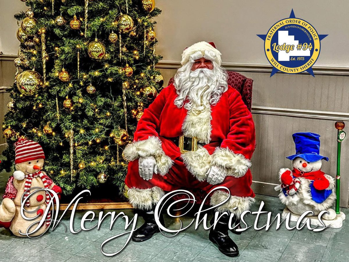 🎄 Merry Christmas from our family to yours! May your holidays sparkle with joy and laughter. 🎅🏼

#fopstrong #fop #fop94 #willcountyfop #willcounty #willcountysheriff