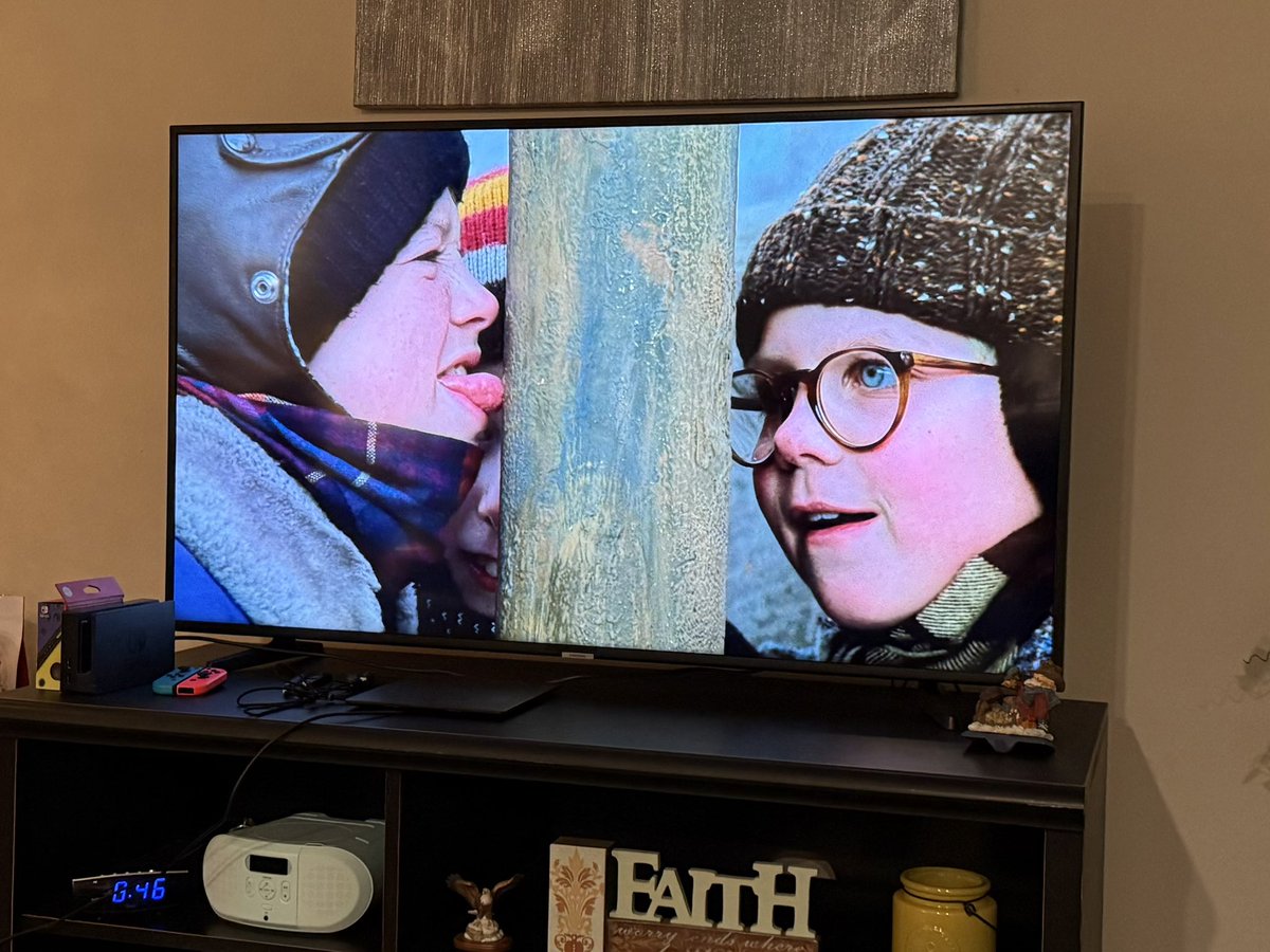 The tradition of watching, “A Christmas Story” continues! Merry Christmas, world! (I met Scott Schwartz (left) two years ago at a retro toy event in Kissimmee, Fl. The guy was hilarious!)
#AChristmasStory #ITripleDogDareYou