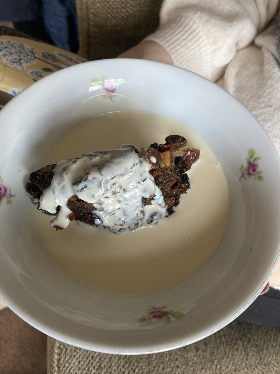 Christmas eating has commenced….<a href="/FlamboroBirder/">Tony Hood</a>