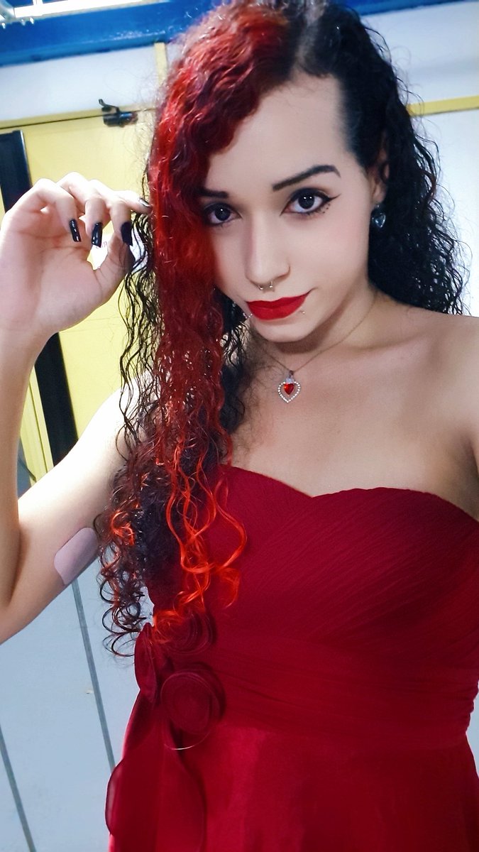 yumiluh_'s tweet photo. Tava bonitinha ontem 🥺🖤❤️ https://t.co/DE1E2SKUIk