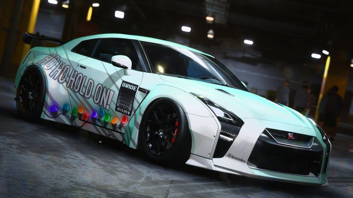 NeedforSpeed's tweet image. Whether you've been cruising since day 1 or are just jumping into Lakeshore for the first time, happy holidays from the whole crew at @NeedforSpeed πβοΈ
πΈ @saelensmarnix / @Ziimbiian_ / @Clxbsport
