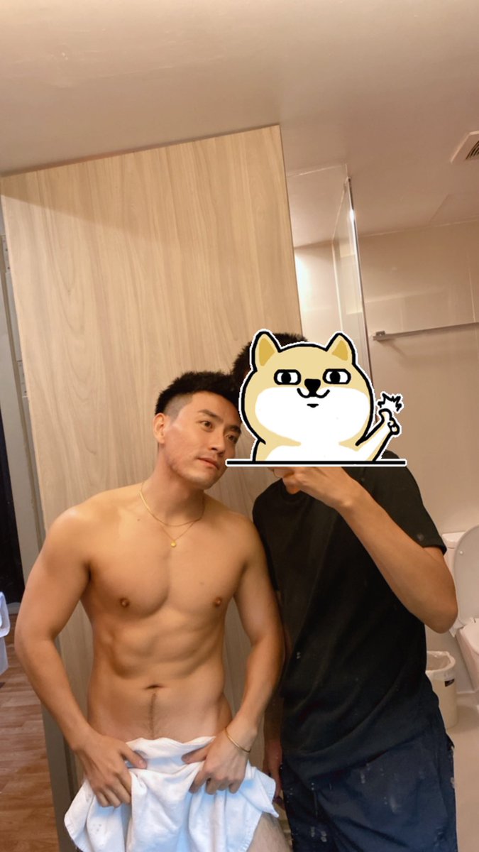 FallenKbg's tweet photo. 和BB 🤫🤫
@citywalk123 https://t.co/ypl7jZWrlr