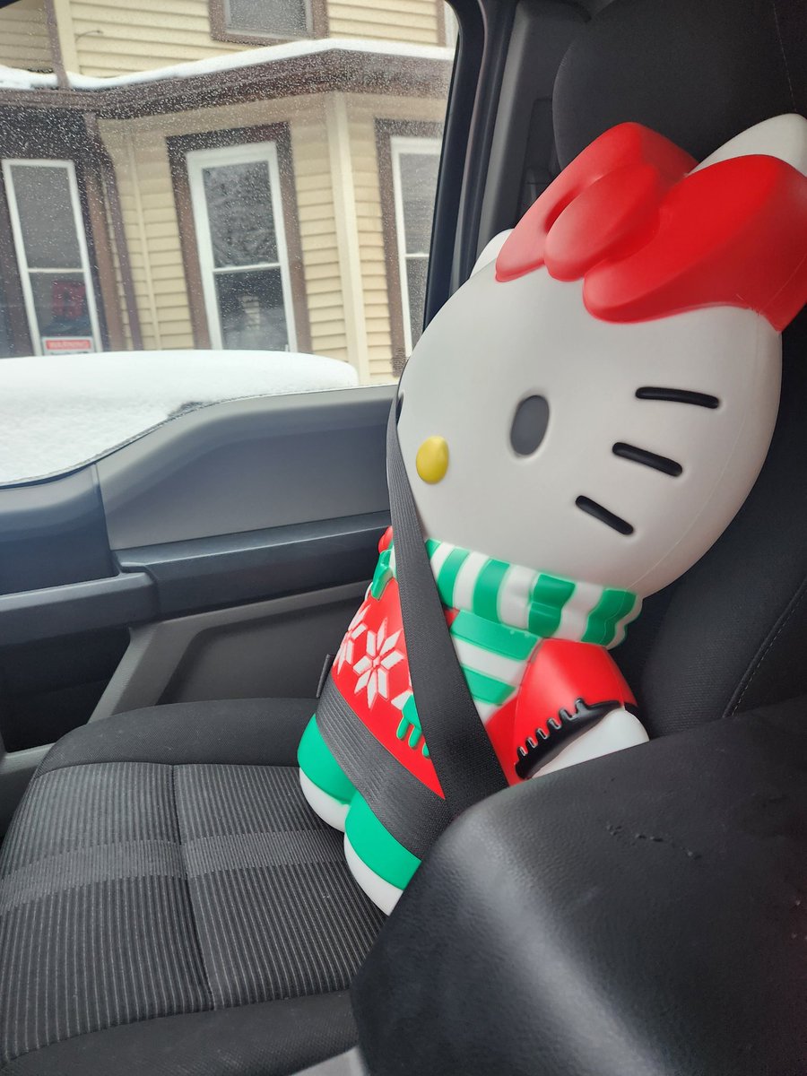 Bones4Free's tweet photo. Me &amp; this bad B out to spread some holiday cheer. https://t.co/dJ88AlTDq1