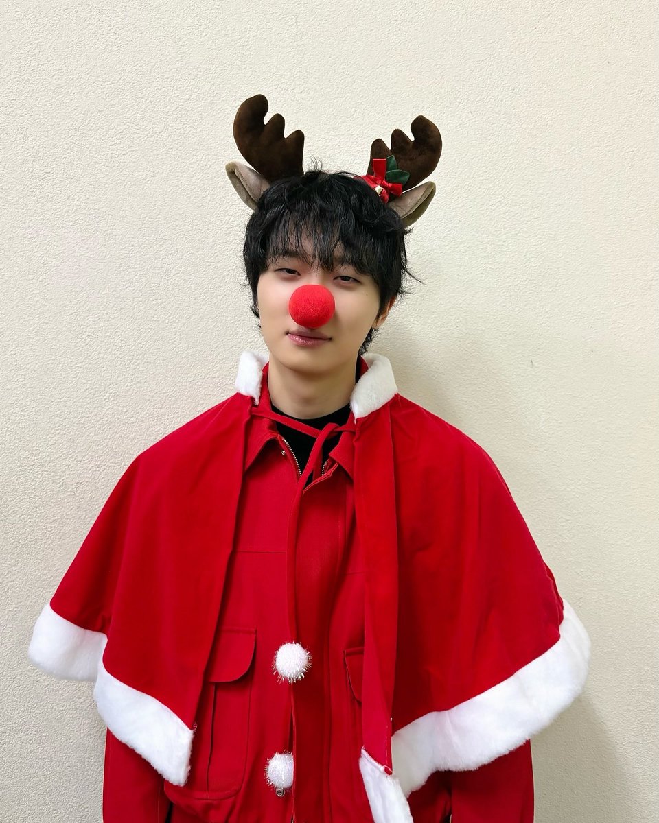 phenomenon_sw's tweet photo. #하현상 공식 인스타

𝑯𝒂𝒑𝒑𝒚 𝑯𝒐𝒍𝒊𝒅𝒂𝒚 😎🎄 https://t.co/DrMMFQFAtR